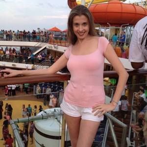 Meet your Posher, Stephanie